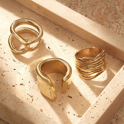3 gold rings by UNOde50