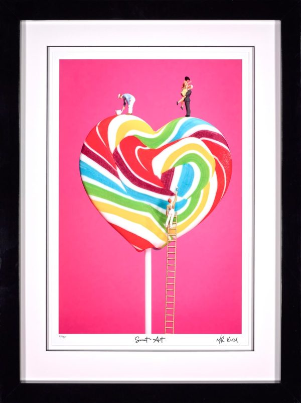Mr Kuu Sweet Art, lollipop on pink background